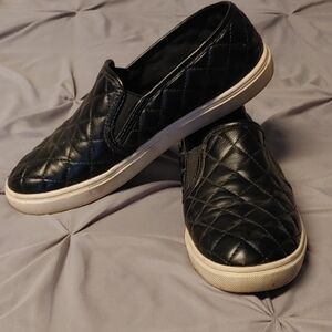 Time and Tru Black Quilted Slip-On Shoes